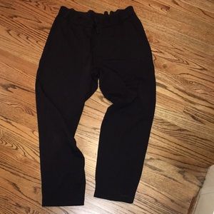 Lululemon on the fly 7/8 pants sz 12